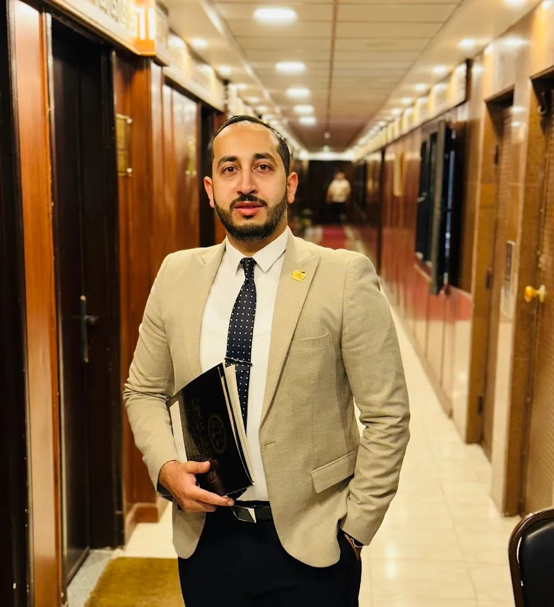 الأستاذ أحمد زين الماحي المحامى - صورة 2