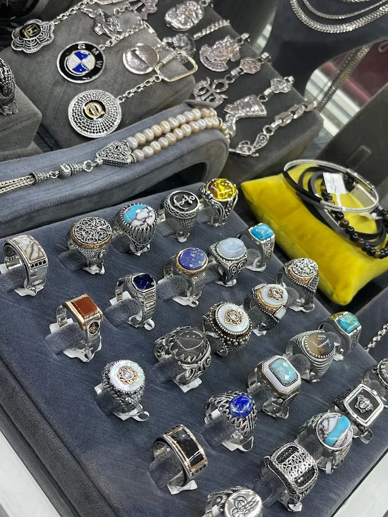 سيلفر تاون - صورة 2