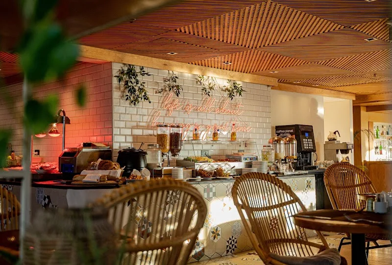 The President Hotel - Photo 3