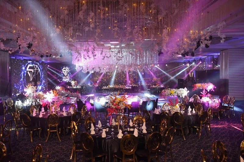 Safir Halls - Photo 1