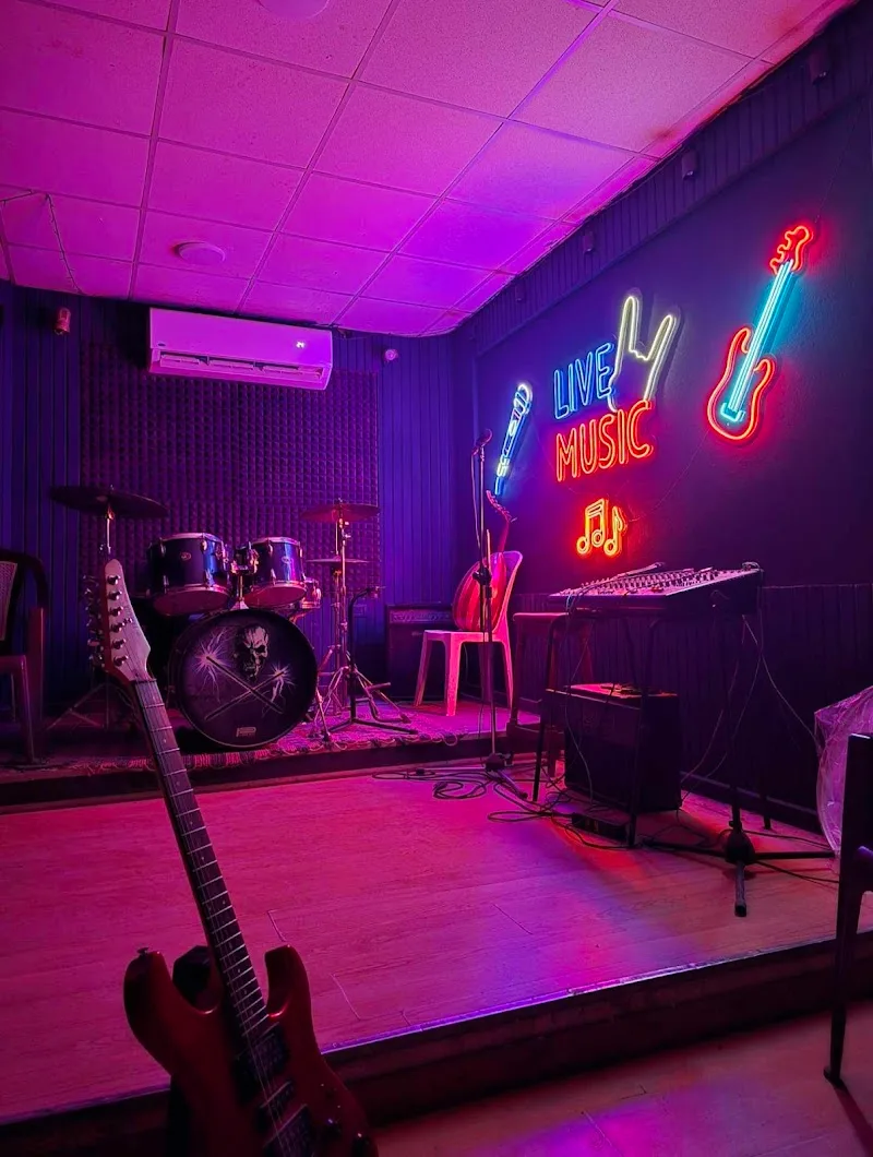 DisTorTioN Studio