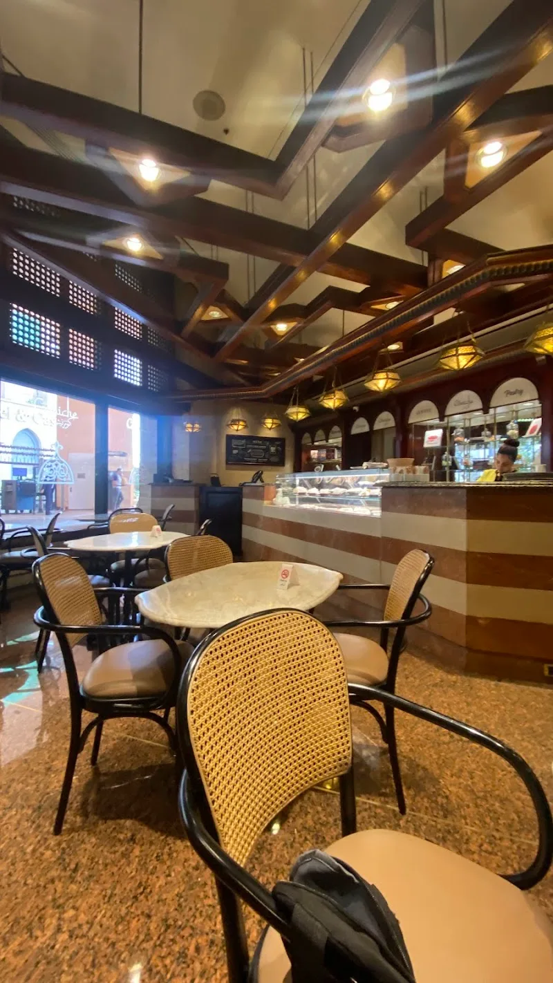 Cafe Corniche - Photo 1