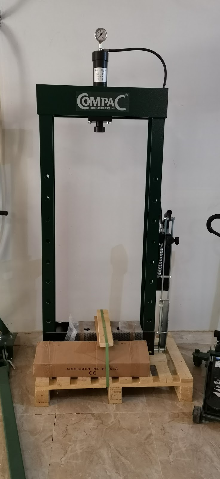 دياموند لمعدات ورش و مراكز صيانة السيارات - فرع الإسكندريه - Photo 1