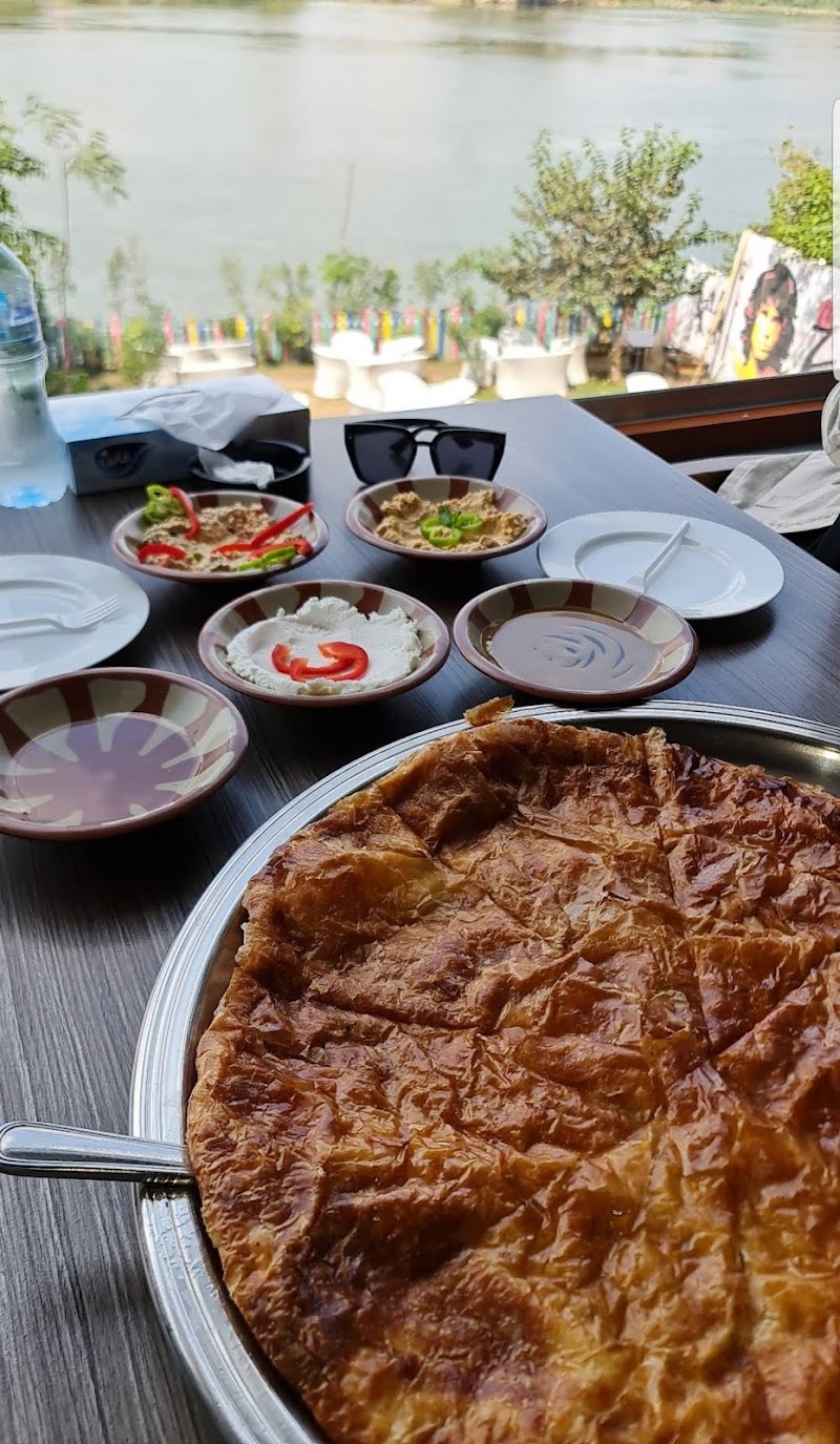 Alnakheel Restaurant مطعم النخيل - Photo 1