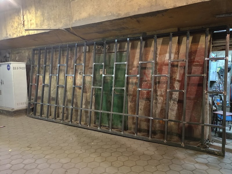 الورشة الفنية لصناعة صناديق السيارات النقل - صورة 1