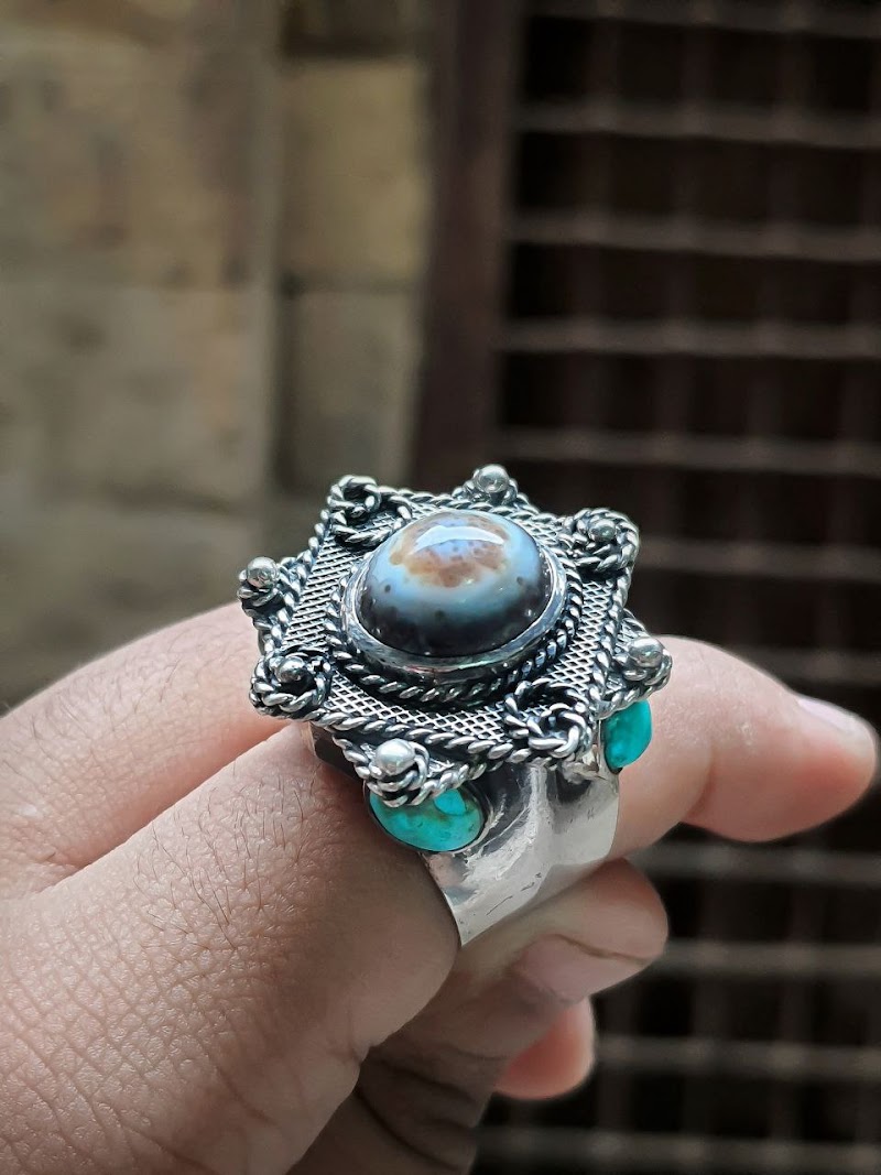 التاج الذهبي