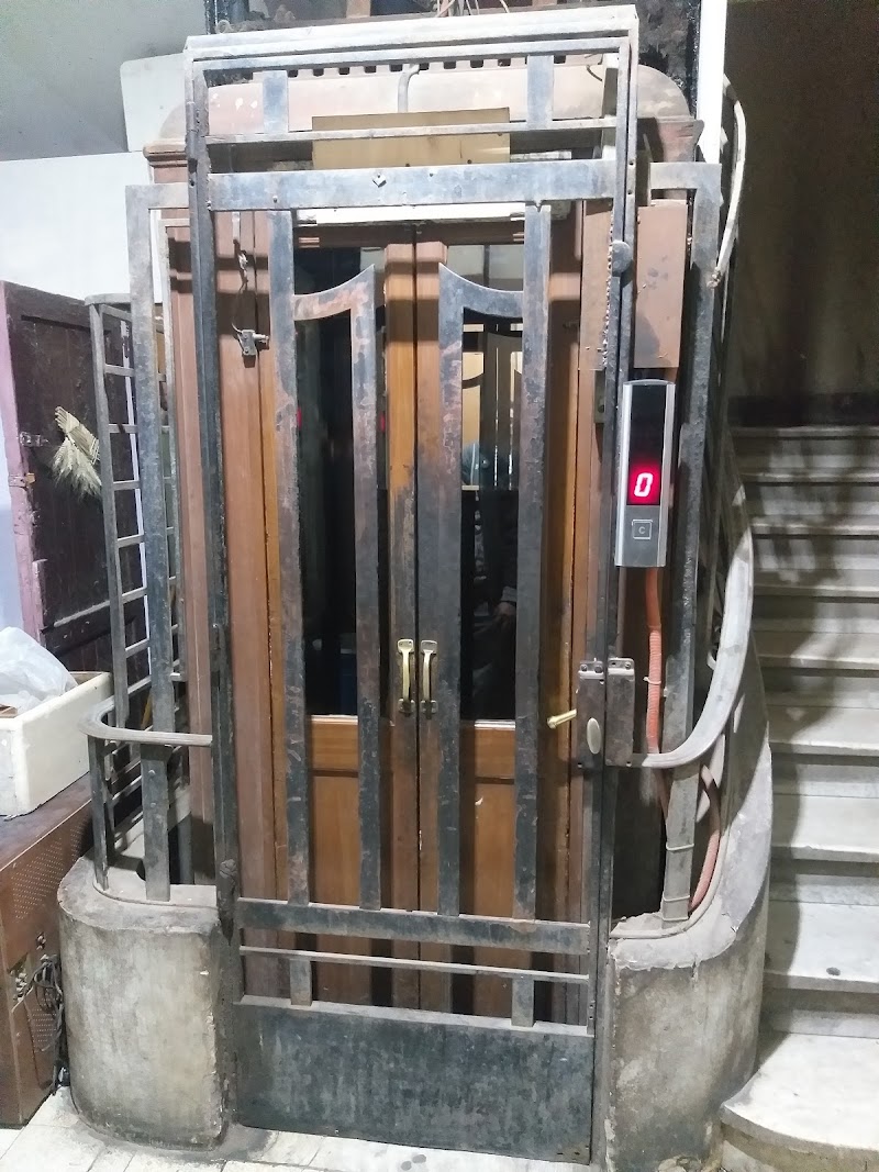 Tharwat Convenience Store - صورة 2