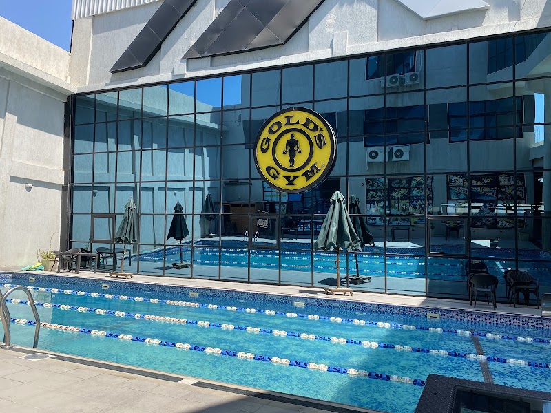 Gold's Gym Alexandria club - صورة 1