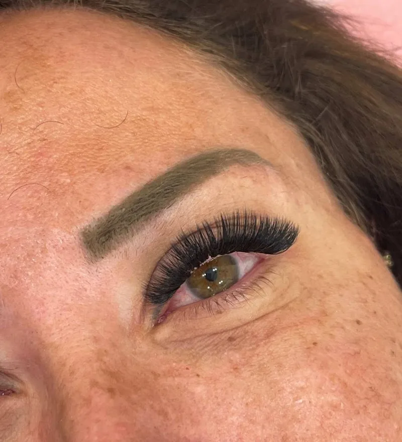 MOSCOW COLORS BEAUTY LOUNGE & SPA - Photo 3