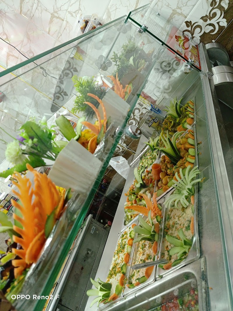 مطعم عم بشندي فراع ال120فول وفلافل - Photo 2