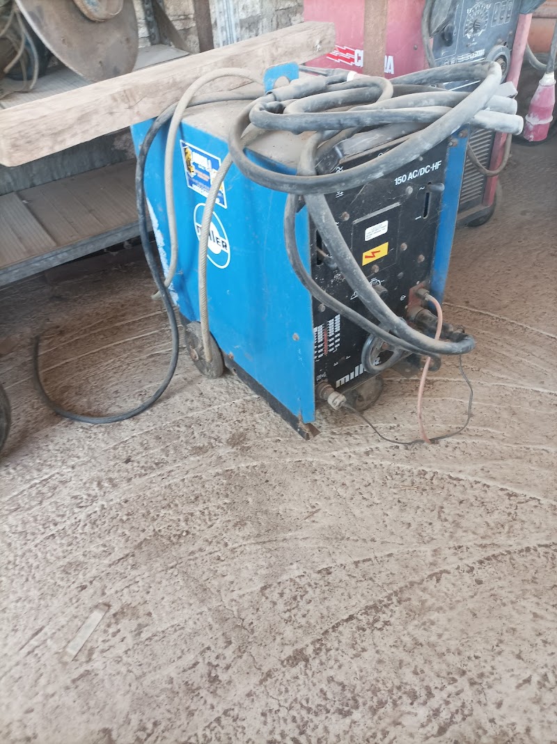 معرض أبناء العزيري للمعدات ومستلزمات الورش - صورة 2