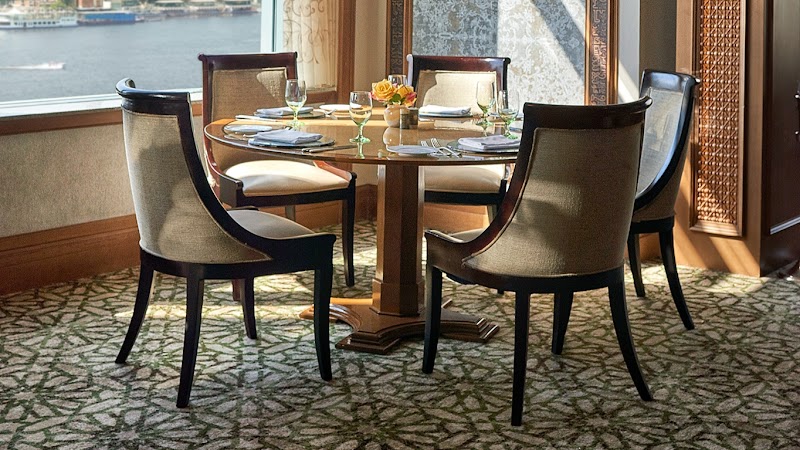 مطعم زيتوني