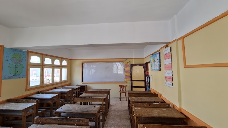 معهد ميت الخولى مؤمن للفتيات - إعدادى وثانوي