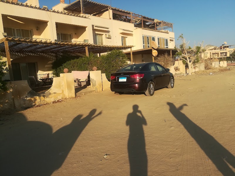 Kitesurfing in Ras sedr beachfront chalet