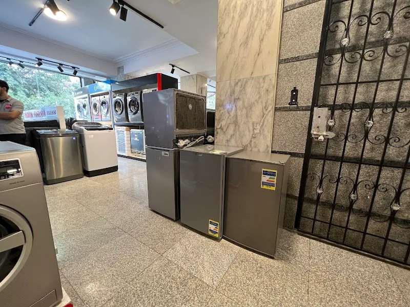 Cairo Sales Stores‎ - Photo 1