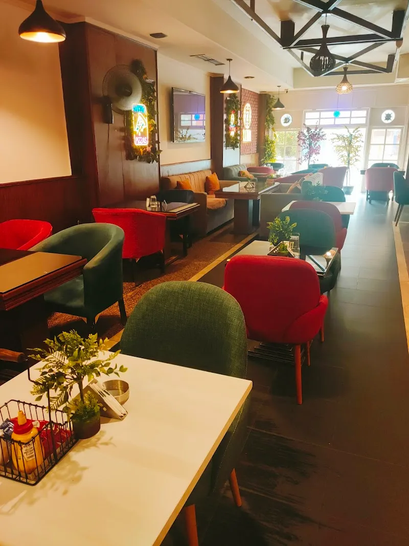 Zahra Cafe ، زهره كافيه