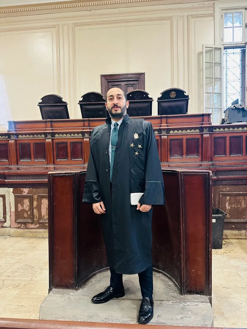 الأستاذ أحمد زين الماحي المحامى