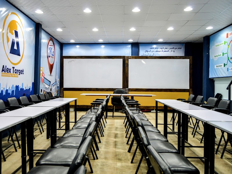 أليكس تارجت - صورة 1