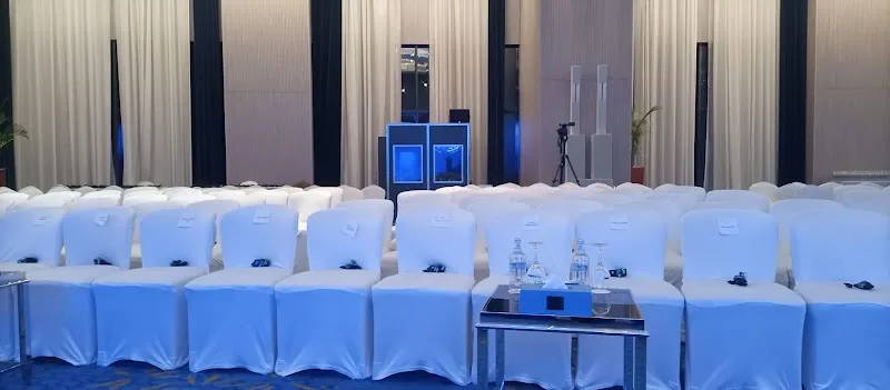 شركة فيا ترانسليشن للترجمة المعتمدة (Via Translation ) - Photo 3