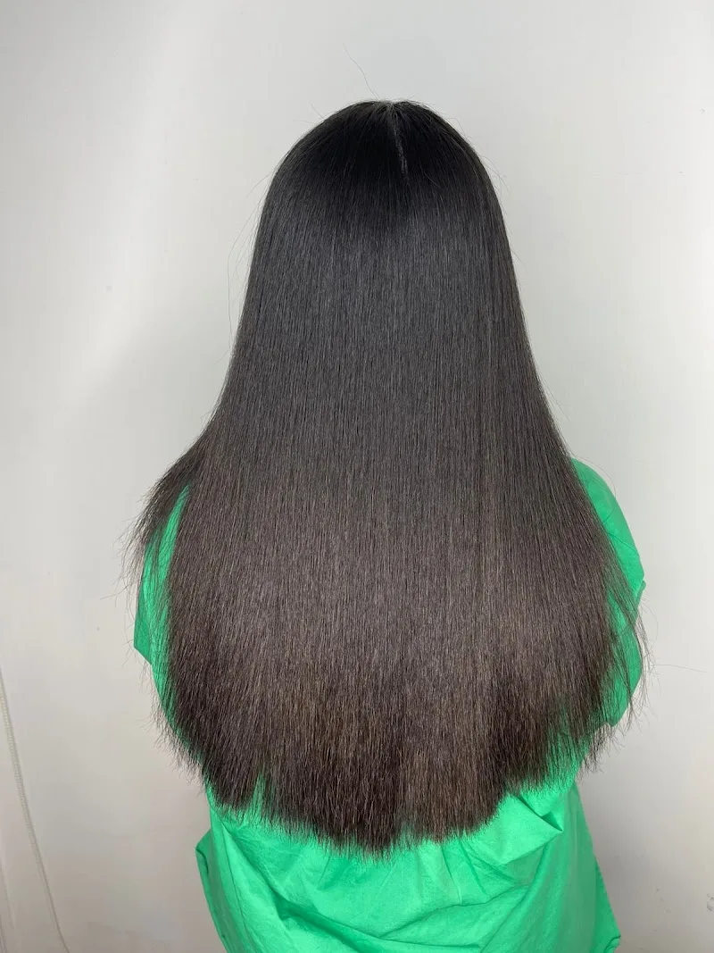 MOSCOW COLORS BEAUTY LOUNGE & SPA