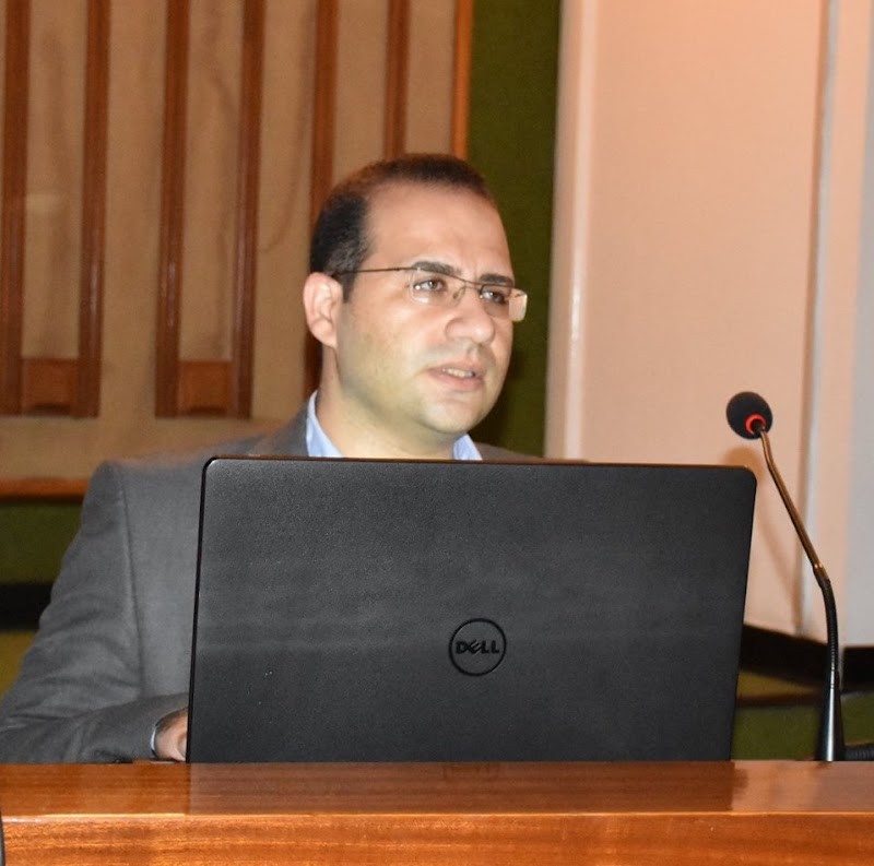 عيادة الدكتور أحمد عفت دكتوراه طب المخ والاعصاب