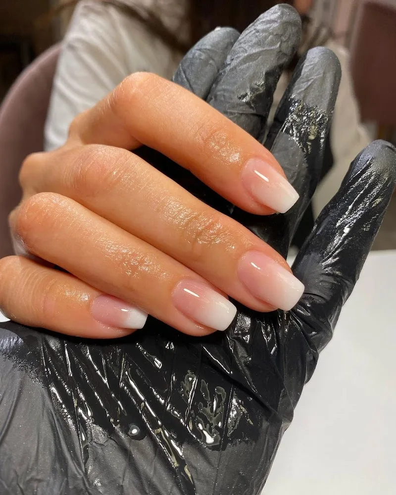 Malika and Mo Nails Salon