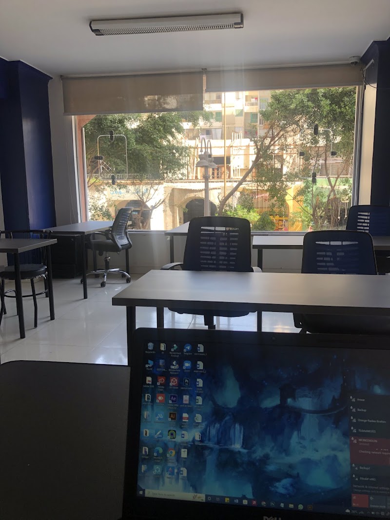 وورك ستايشن - صورة 3