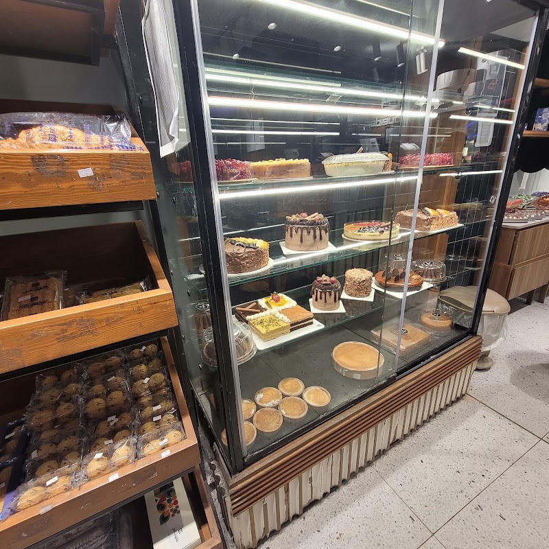 Abdel Rahim Koueider - Photo 3