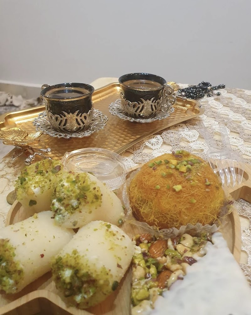 Emessa - Syrian Patisserie حلويات ومخبوزات سورية - صورة 3