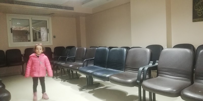 عيادة الدكتور عمرو الكمشوشي Dr.Amr ElKamshoushy Clinic - Photo 2