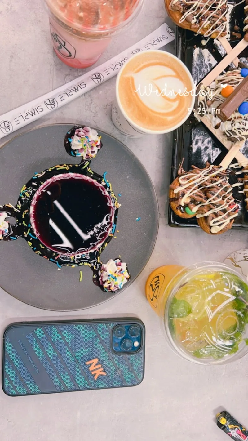 Simple cafe - صورة 2