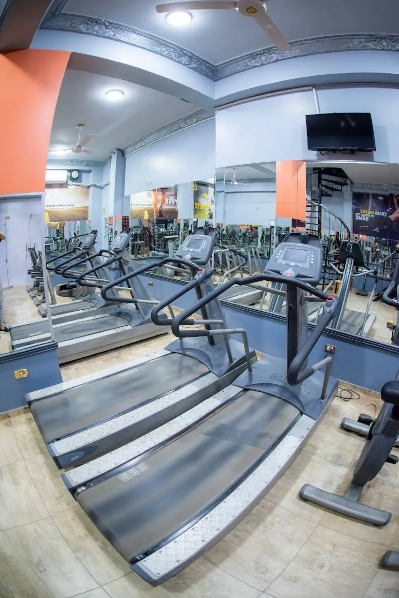 Mega Gym - صورة 3