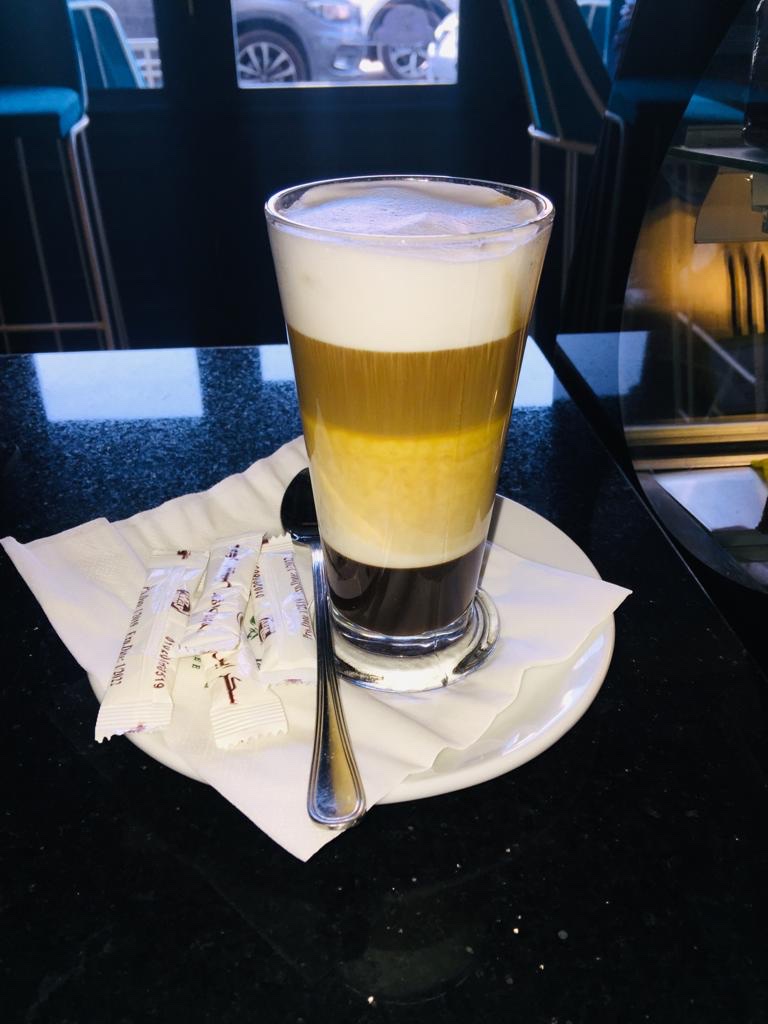 Fidel Castro Cuban cafe - صورة 1