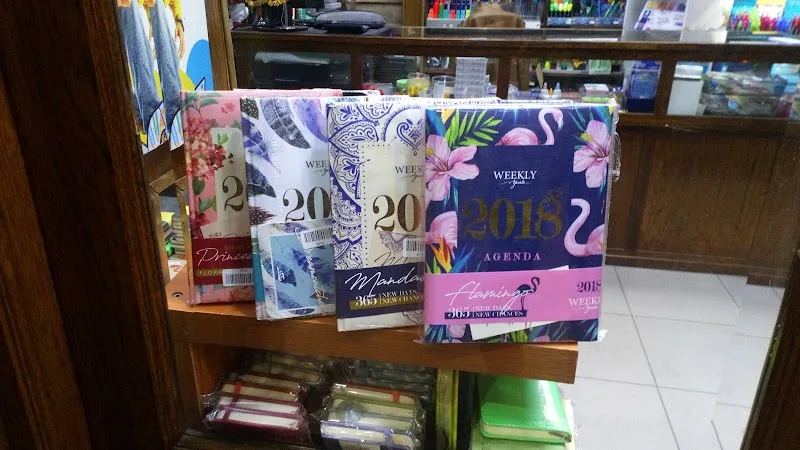 EL Mokhtar Stationery - Photo 3