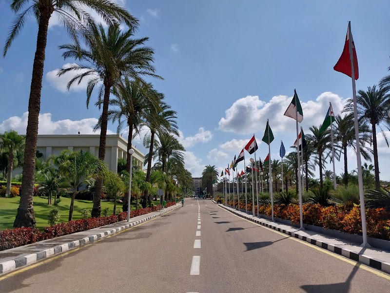 الأكاديمية العربية للعلوم والتكنولوجيا والنقل البحري - صورة 3