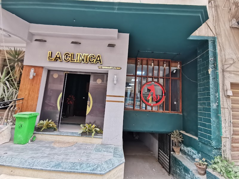 LA CLÍNICA Center