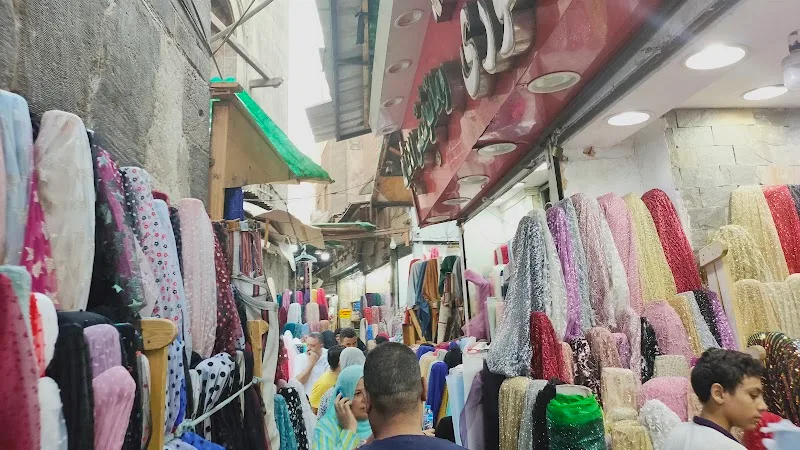 سوق الازهر كل انواع القماش السواريه (فستان سواريه فقط) - صورة 2