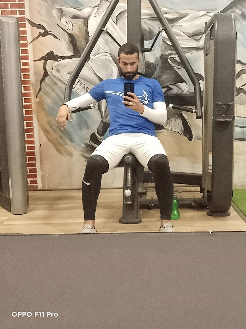 The X Club - صورة 3