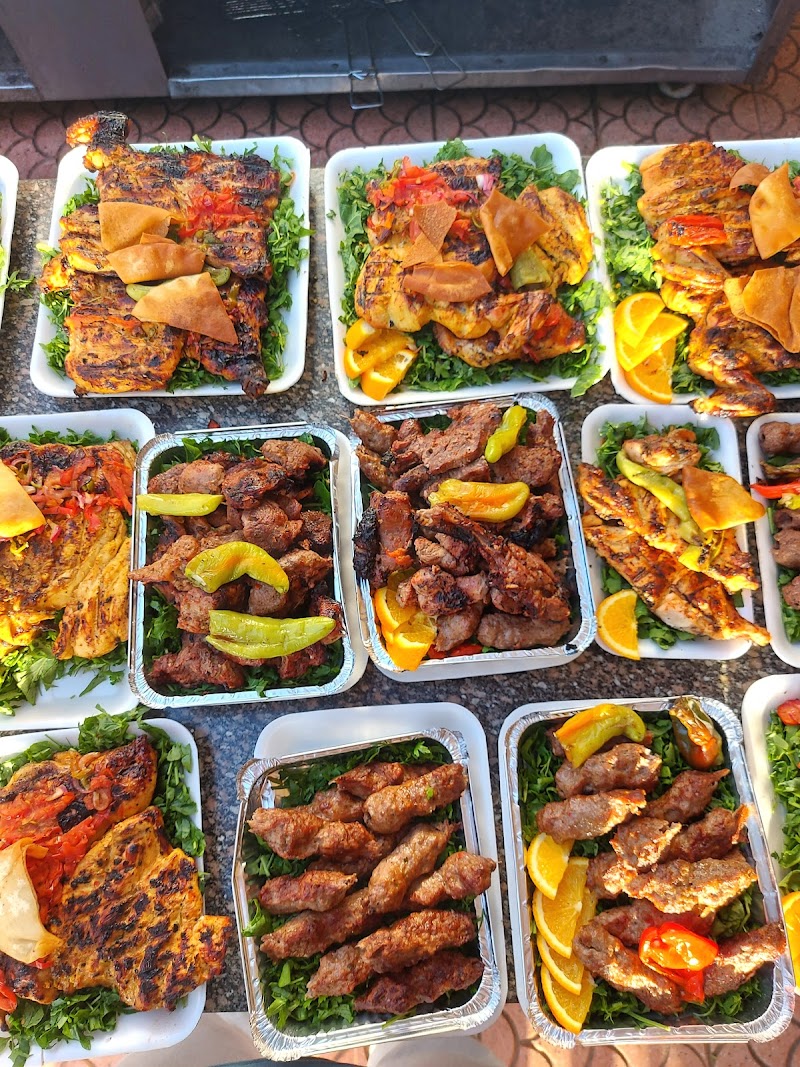 Momen Restaurant - Photo 1