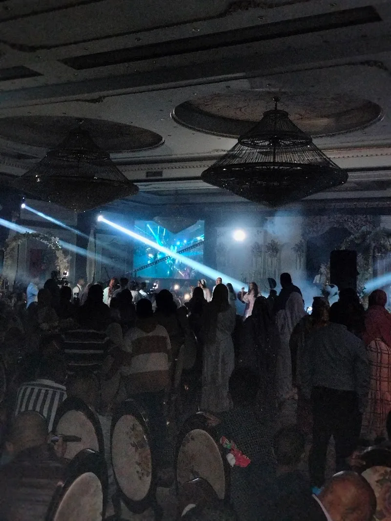 قاعه VIP للحفلات - صورة 1