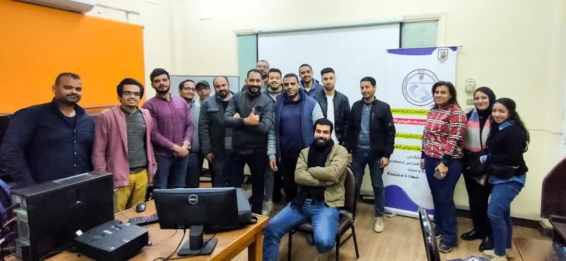 مركز الحساب العلمي جامعة القاهرة - صورة 2