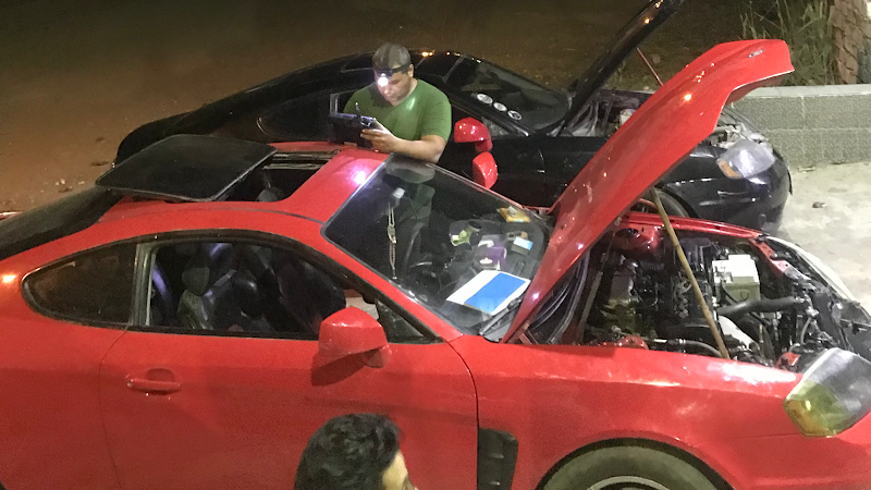 مركز دكتور السيارات فحص كمبيوتر وبرمجه وصيانه جميع انواع السيارات