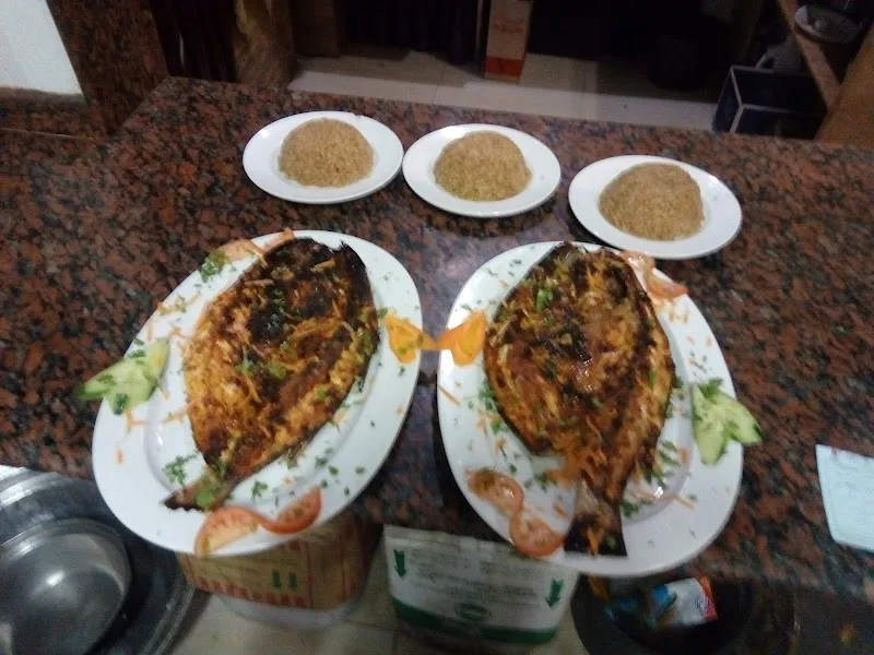 Smokh Restaurants Marine