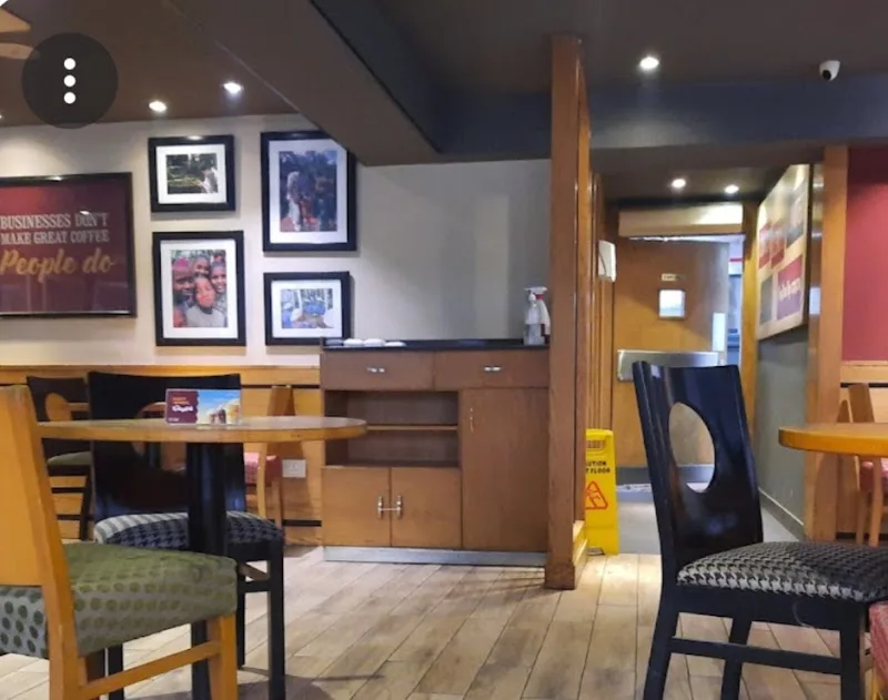 Costa Coffee - Photo 3