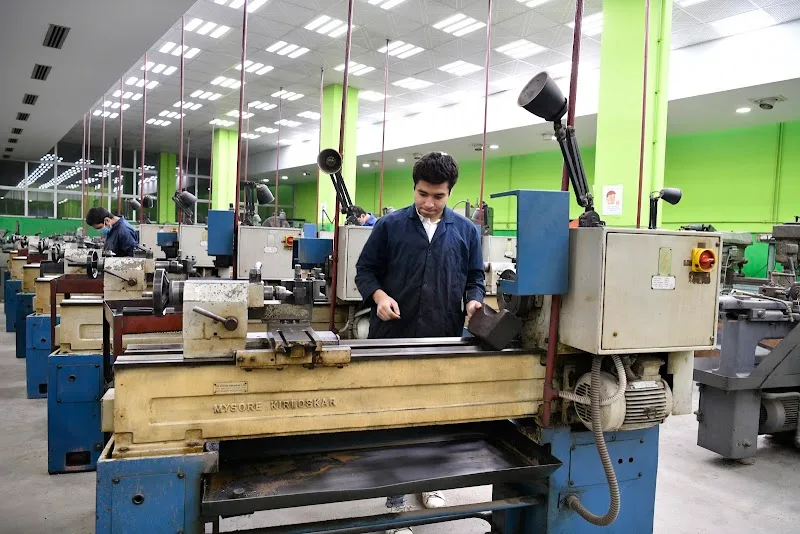 Istituto Tecnico Industriale Salesiano - Don Bosco - Photo 2