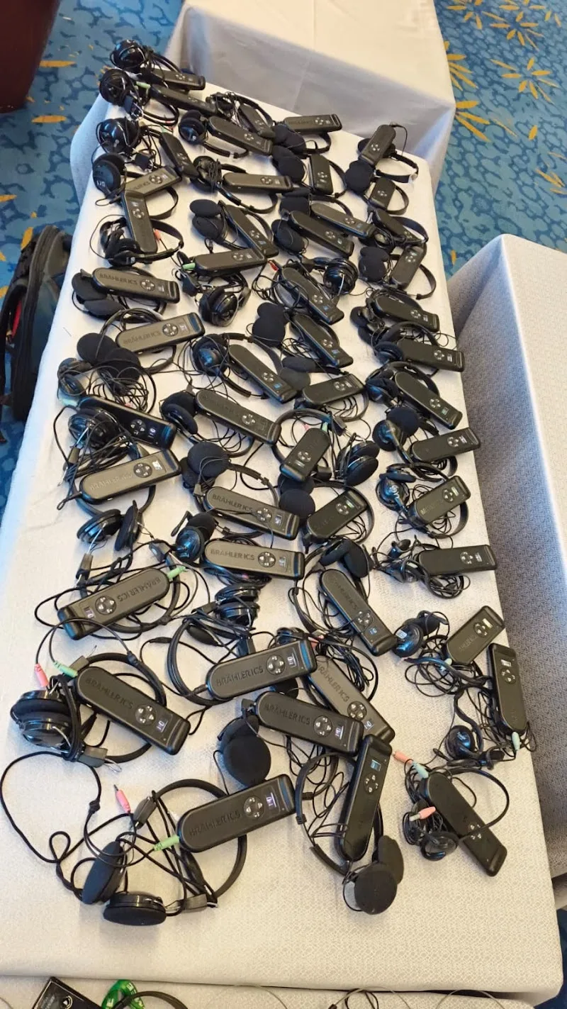 شركة فيا ترانسليشن للترجمة المعتمدة (Via Translation ) - Photo 1