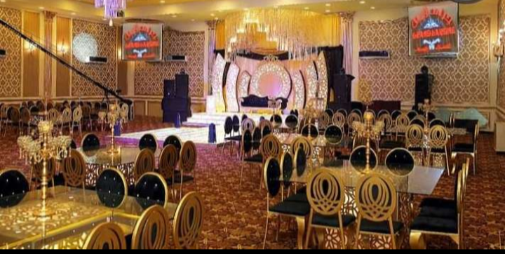 قاعة جراند لارين - GRAND LA REINE