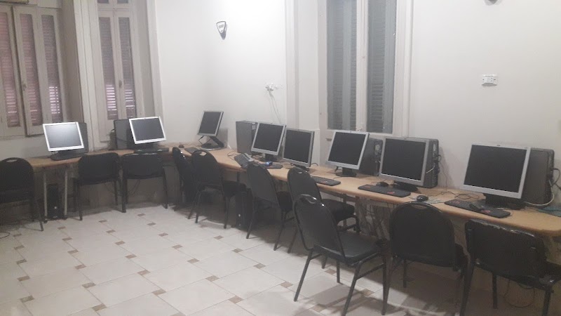 المعهد الدولي البريطانى للغات والاداره وعلوم الحاسب - اسيوط