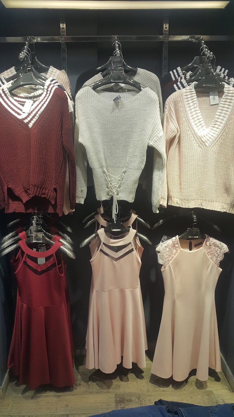 Sensi Fashion Shop - Photo 2