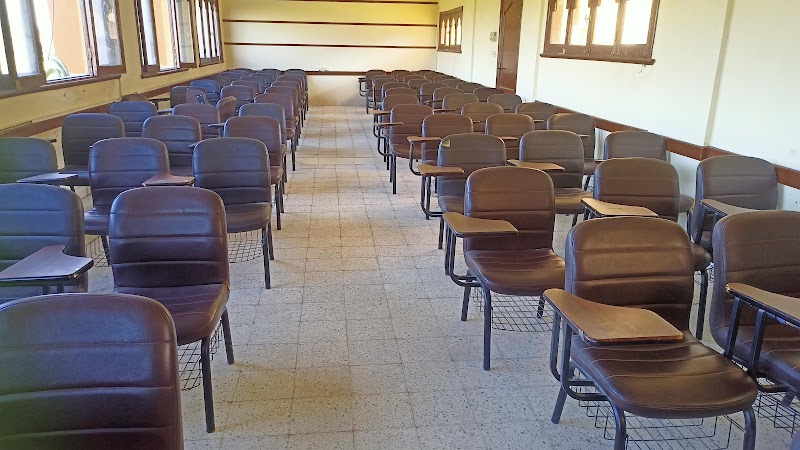 كلية الحاسبات والمعلومات جامعة الأقصر